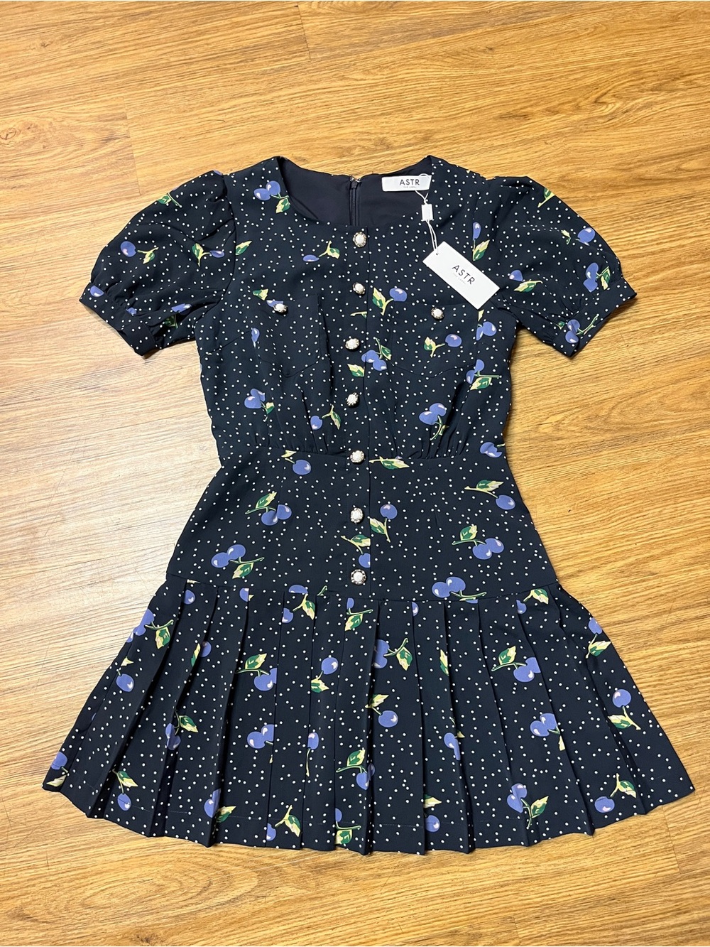 NWT ASTR the Label Brenlee Navy Dot Cherry Print Puff Sleeve Pleated Mini Dress